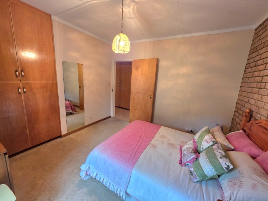 To Let 4 Bedroom Property for Rent in Reitz Free State